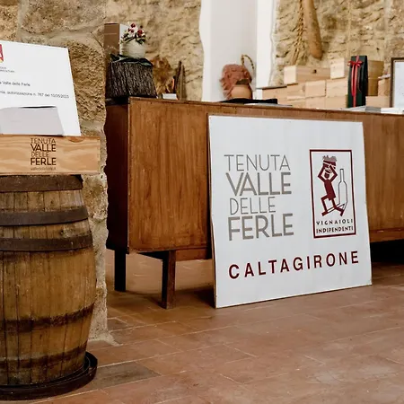 Tenuta Valle Delle Ferle בית חווה