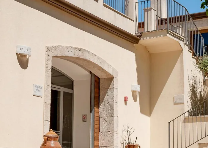 Tenuta Valle Delle Ferle * קלטג'ירונה